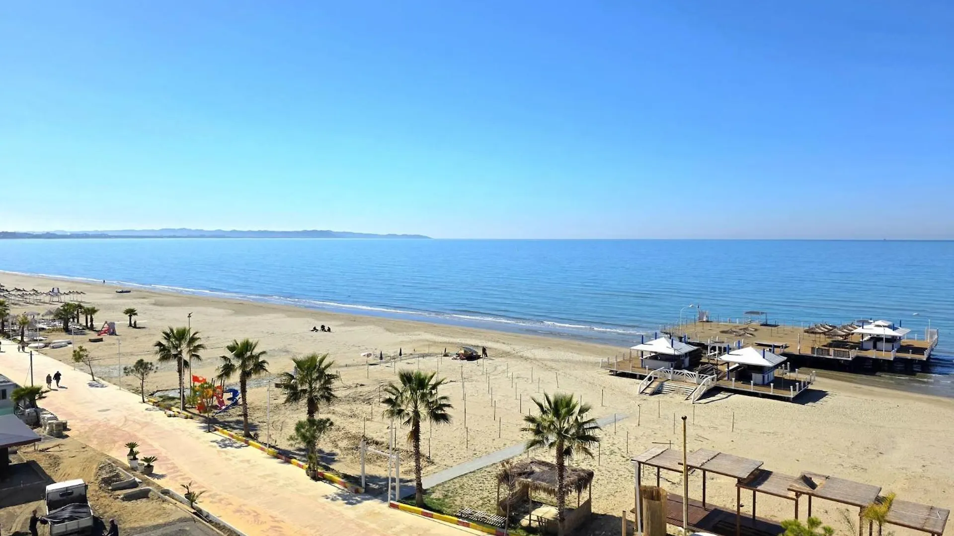 Modern Beachfront Escape In Durr S ドゥラス